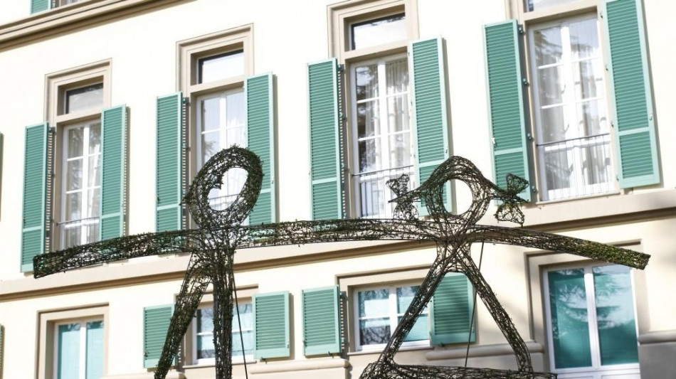 Al Meyer 80 bimbi ustionati trattati sostanza estratta da ananas