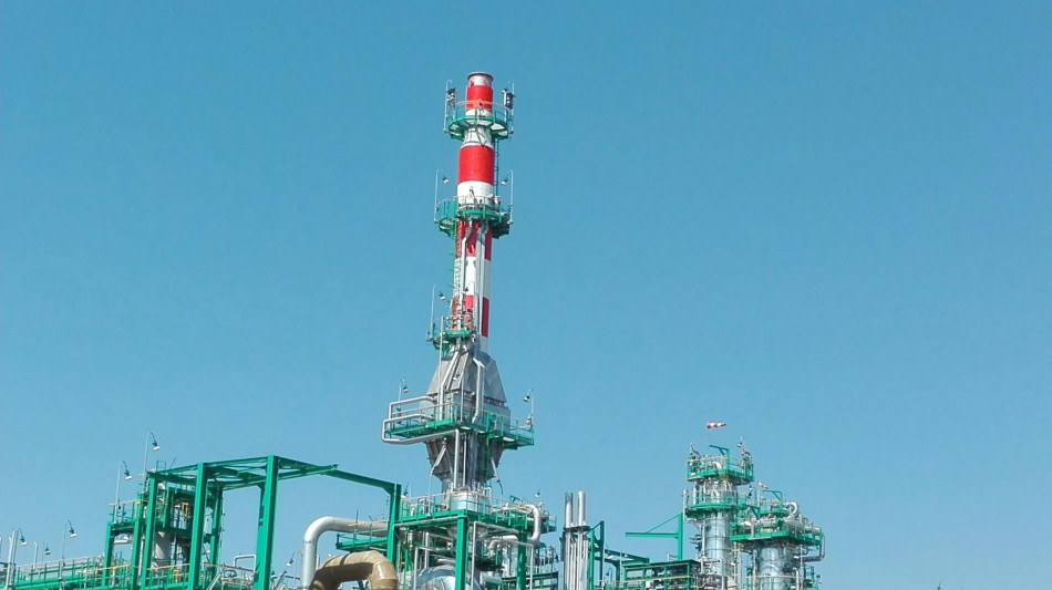 Meloni, nel decreto misure per accelerare la produzione di petrolio e gas
