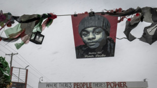 Fiscal de EEUU descarta proceso contra polic&iacute;a acusado de matar a un afroamericano