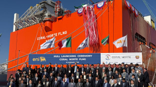 Eni annuncia il varo dello scafo della Coral North Flng