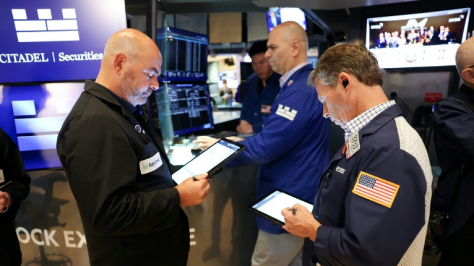 Wall Street profite des anticipations de baisse des taux de la Fed 