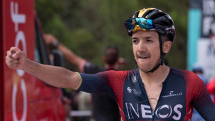 Carapaz se consuela con la 12&ordf; etapa de la Vuelta, Evenepoel sigue l&iacute;der