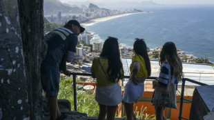 M&aacute;s de 200 turistas atrapados en un mirador de Rio por una operaci&oacute;n antinarco