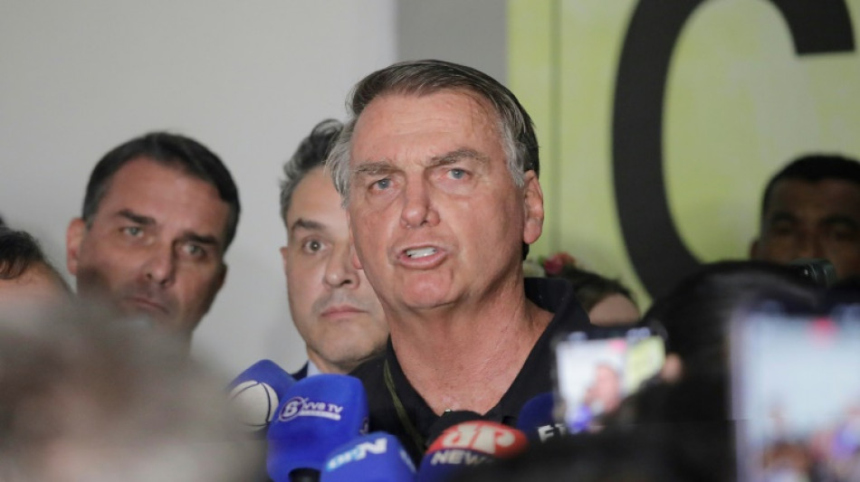 Bolsonaro agradece Milei por recep&ccedil;&atilde;o a apoiadores condenados pelo 8/1