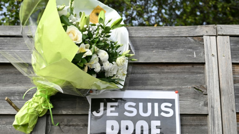 Ermordung eines Lehrers durch Islamist in Frankreich: Sechs Verd&auml;chtige vor Jugendgericht