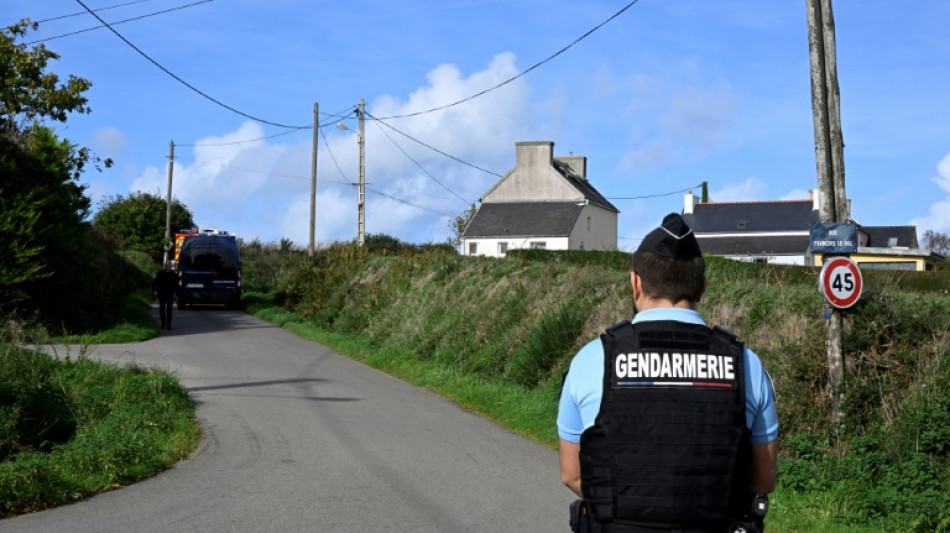 Finist&egrave;re: un couple et ses filles retrouv&eacute;s morts, une enqu&ecirc;te pour homicides ouverte