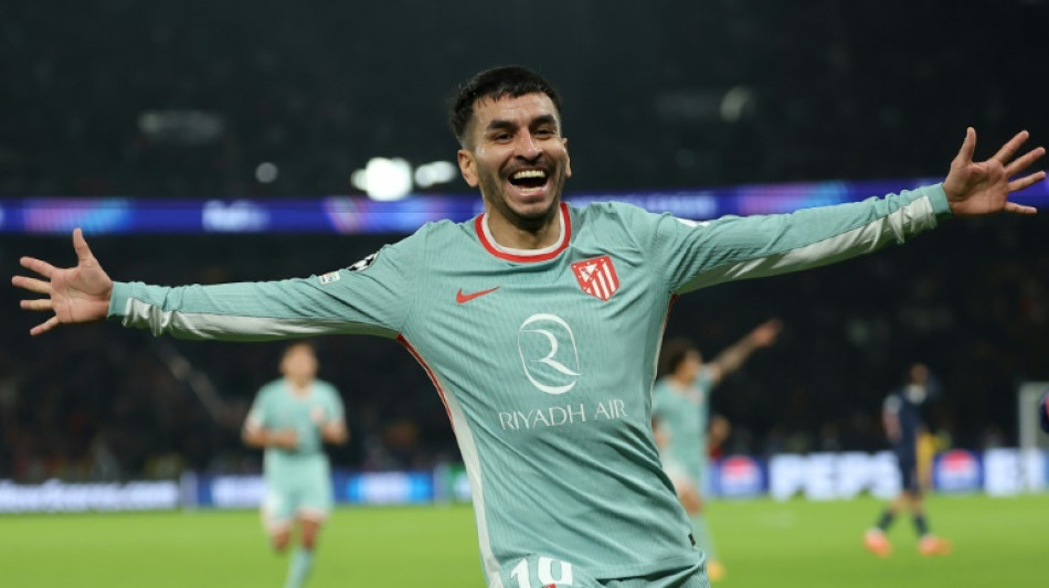Atl&eacute;tico de Madrid vence PSG (2-1) fora de casa na Champions