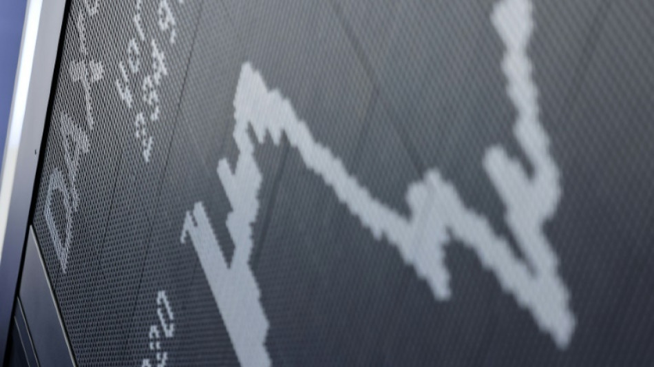 Umsatz und Gewinn der Dax-Konzerne 2025 geschrumpft - 32.000 Stellen abgebaut