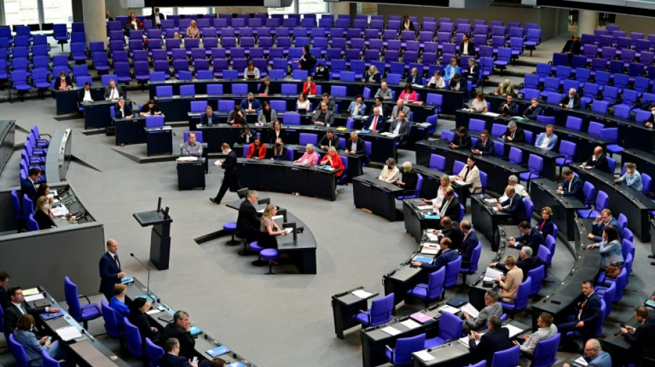 Bericht: 28 Bundestagsabgeordnete sind als Lobbyisten registriert 