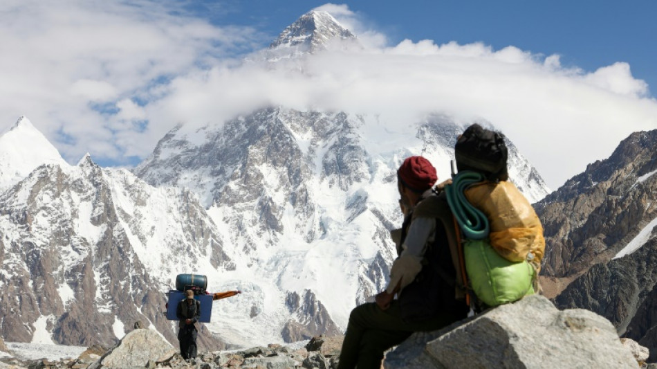 Porteadores pakistan&iacute;es del K2, entre la tradici&oacute;n y la necesidad
