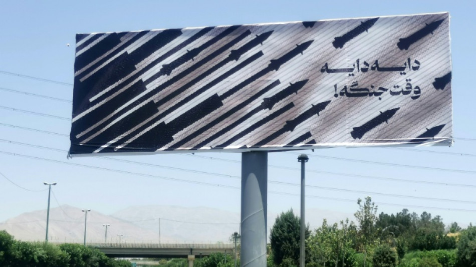 Israelische Luftwaffe bombardiert Evin-Gefängnis und Einrichtungen der Revolutionsgarden