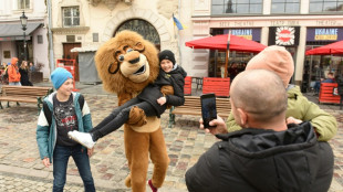Desplazados en vez de turistas en la ciudad ucraniana de Le&oacute;polis