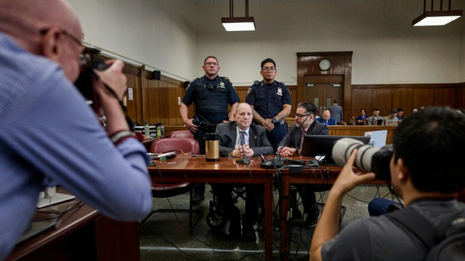 Weinstein niega haber cometido crímenes mientras el jurado continúa deliberando