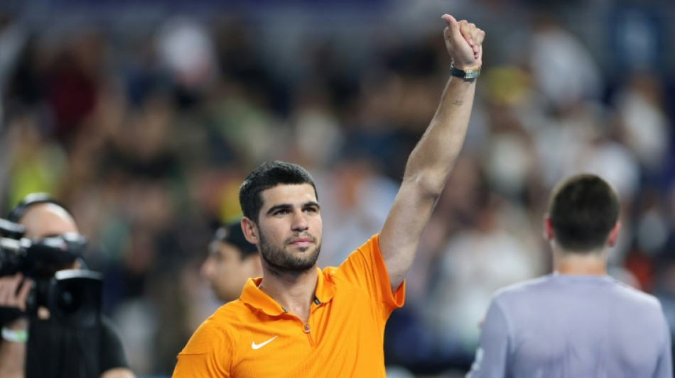 Alcaraz se impone a Fonseca en un partido de exhibici&oacute;n en Miami