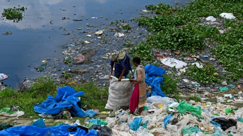 Plastic pollution plague blights Asia 