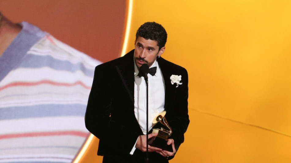 Bad Bunny gewinnt mit "Deb&iacute; tirar m&aacute;s fotos" Grammy f&uuml;r Album des Jahres
