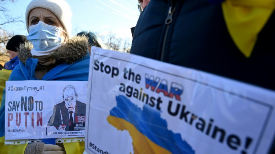 Ukraine: Poutine d&eacute;nonce les provocations am&eacute;ricaines, parle avec Biden