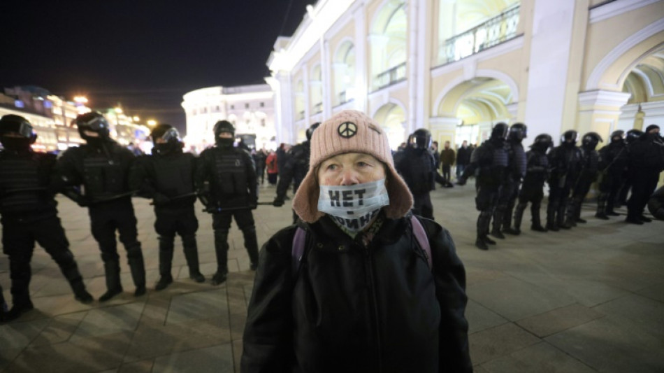 M&aacute;s de 5.000 manifestantes arrestados en Rusia por las protestas contra la intervenci&oacute;n en Ucrania