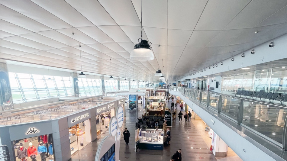 Cresce il commercio negli aeroporti e nelle stazioni, 3 miliardi di fatturato