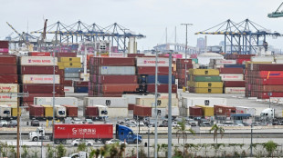 Trump dice que el acuerdo entre EEUU y Reino Unido es "total y completo"