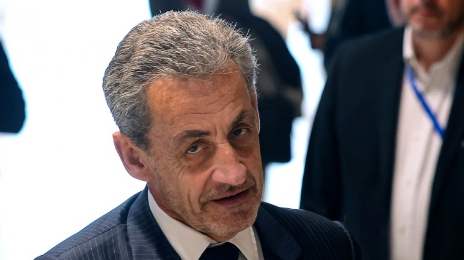 Frankreichs Ex-Präsident Sarkozy nach Verurteilung aus Ehrenlegion ausgeschlossen
