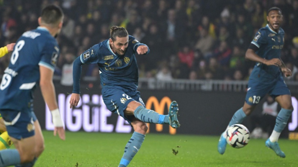 Olympique de Marselha vence Nantes (2-1) e assume vice-lideran&ccedil;a da Ligue 1