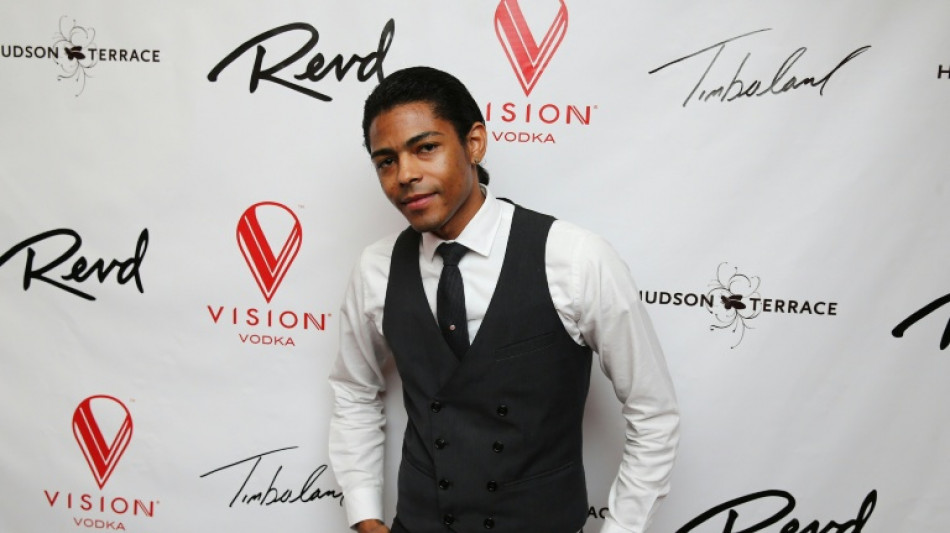 US singer signs on for Russia's answer to Eurovision