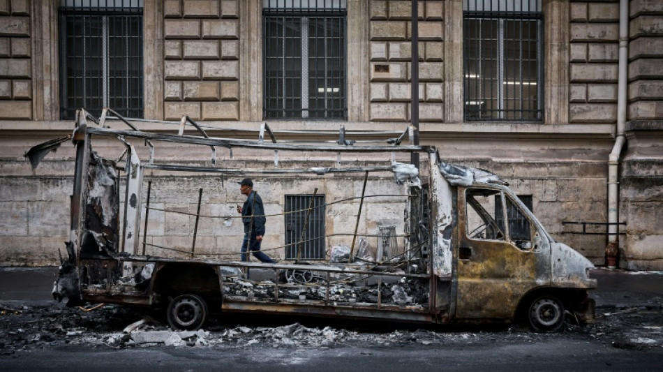 &iquest;Inmigrantes o ultraizquierda? Dos visiones sobre los disturbios en Francia