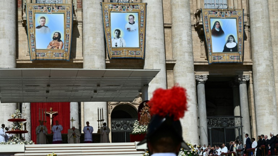 Dix figures de l'Eglise, dont Charles de Foucauld, proclam&eacute;s "saints" par le pape
