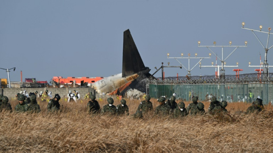 M&aacute;s de 160 muertos en un accidente a&eacute;reo en Corea del Sur