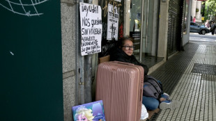 Un informe acad&eacute;mico confirma la bajada de la pobreza en Argentina, aunque menor a la oficial