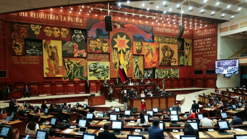 Congreso de Ecuador aprueba instalaci&oacute;n de bases militares extranjeras