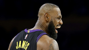 NBA: Rekordmann James siegt bei Saisondeb&uuml;t