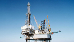Il petrolio è in rialzo, Brent a 64,4 dollari al barile