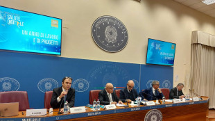 Sanit&agrave; digitale in ritardo, oltre il 40% dei medici si definisce poco informato