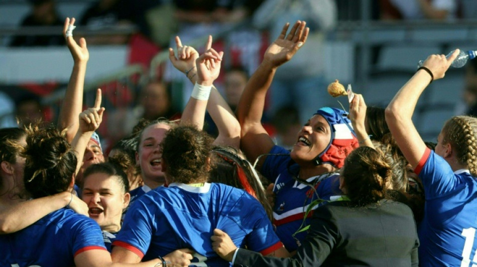 Mondial f&eacute;minin de rugby: la France sauve son tournoi en d&eacute;crochant le bronze