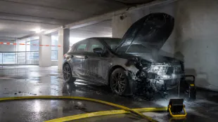 Technischer Defekt l&ouml;ste Parkhausbrand in Karlsruhe aus