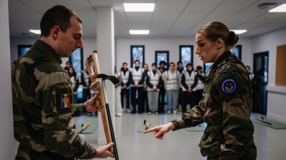 Frankreichs Pr&auml;sident Macron stellt Plan f&uuml;r freiwilligen Wehrdienst vor