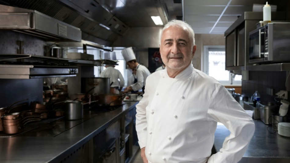 Frankreich ber&uuml;hmter Spitzenkoch Guy Savoy verliert seinen dritten Michelin-Stern