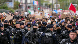 Apr&egrave;s un samedi plus calme qu'attendu, les autorit&eacute;s prudentes sur les suites de la col&egrave;re sociale