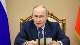 Putin, 'miglioreremo la difesa aerea per distruggere armi spaziali'