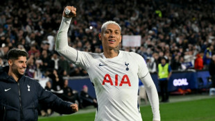 Richarlison d&aacute; vit&oacute;ria ao Tottenham sobre o Chelsea em amistoso na Austr&aacute;lia