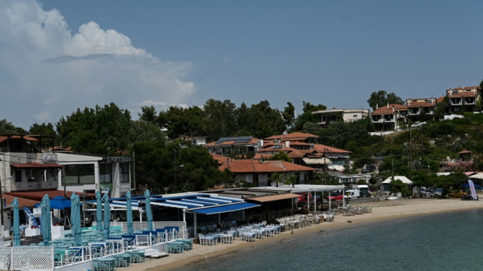 En Gr&egrave;ce, des drones et une appli pour lutter contre la privatisation ill&eacute;gale des plages