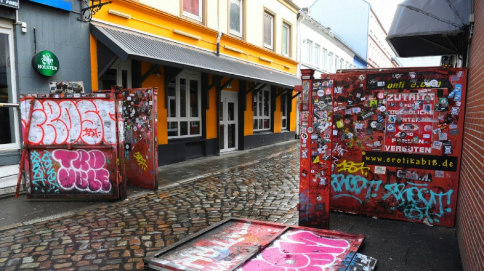 Gro&szlig;angelegte Steuerrazzia in Bordellen rund um Hamburger Reeperbahn