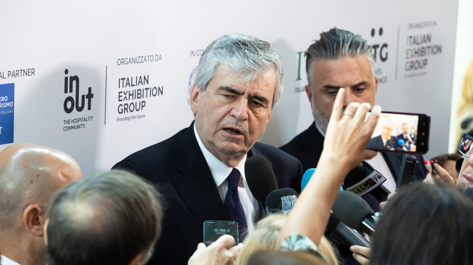 Mazzi, il 22 ottobre Salvini presenta a Stato-Regioni il bando tipo per i balneari