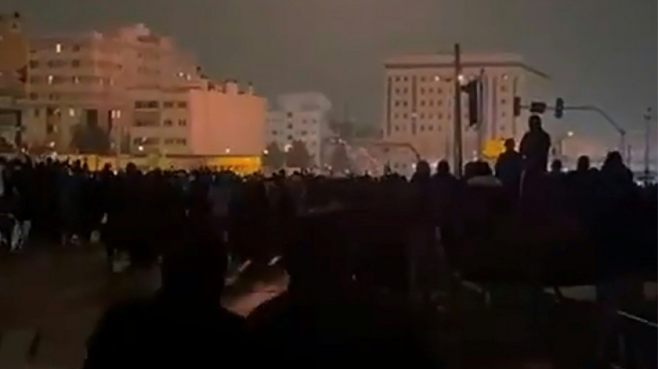 Iran protest death toll rises as alarm grows over crackdown 'massacre'