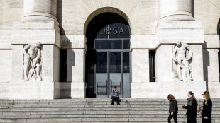 Borsa: Europa debole con Wall Street, Milano -0,9%