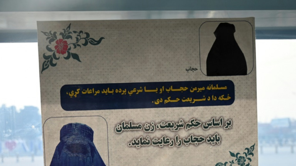 Frauen in Afghanistan d&uuml;rfen nicht mehr ohne m&auml;nnliche Begleitung fliegen