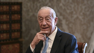Ap&oacute;s queda do governo, presidente portugu&ecirc;s abre consultas para poss&iacute;veis elei&ccedil;&otilde;es antecipadas