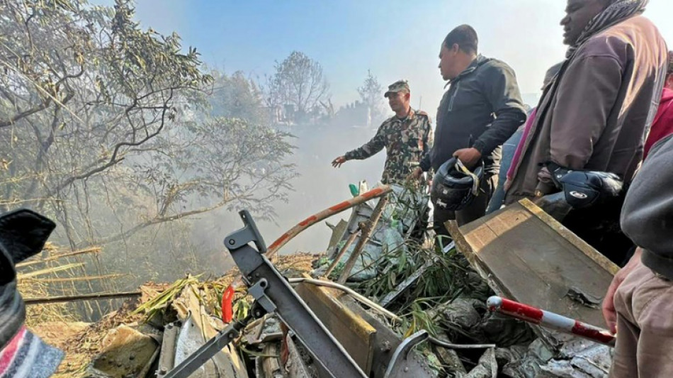 Se estrella en Nepal un avi&oacute;n con 72 personas a bordo